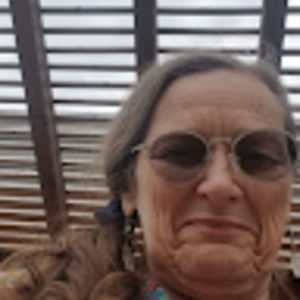 Meet your Posher, Sandy